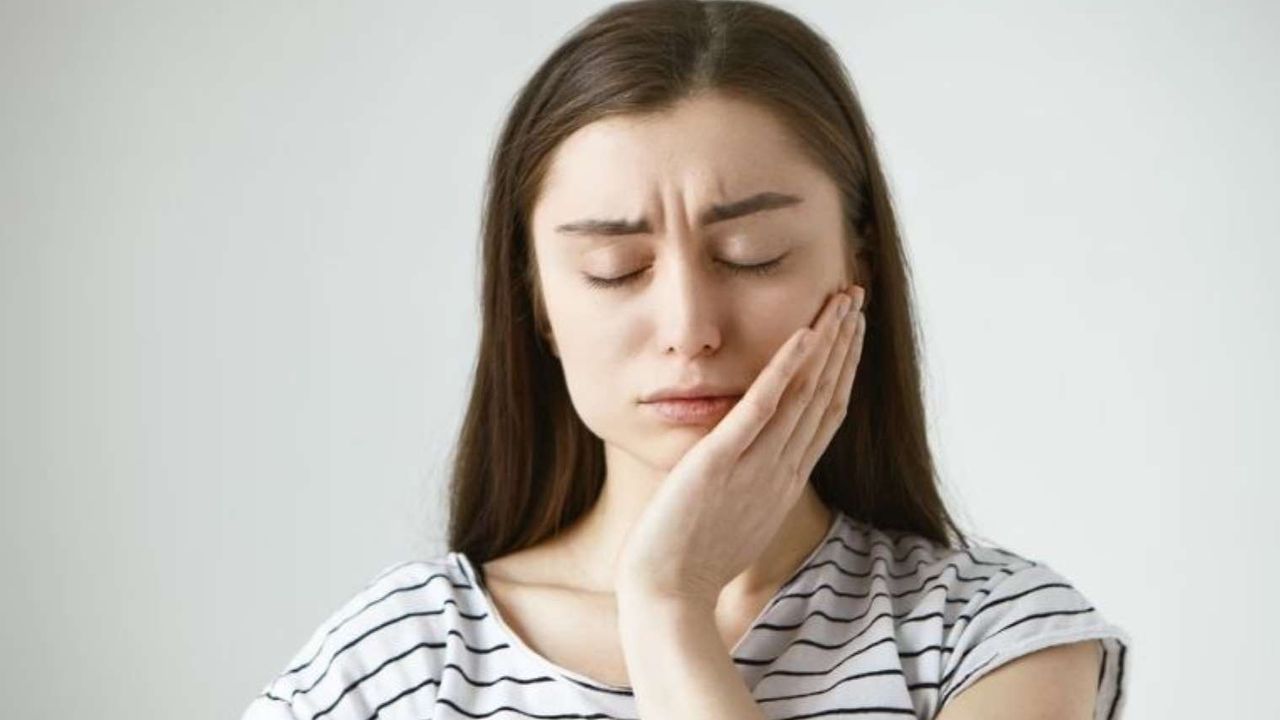 Hayatınızı kabusa çeviren diş ağrısına etkili çözüm! Diş ağrınız anında hafifleyecek!