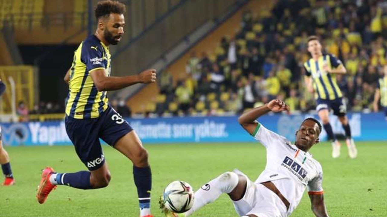 Fenerbahçe, Nazım Sangare ile yolları ayırdı