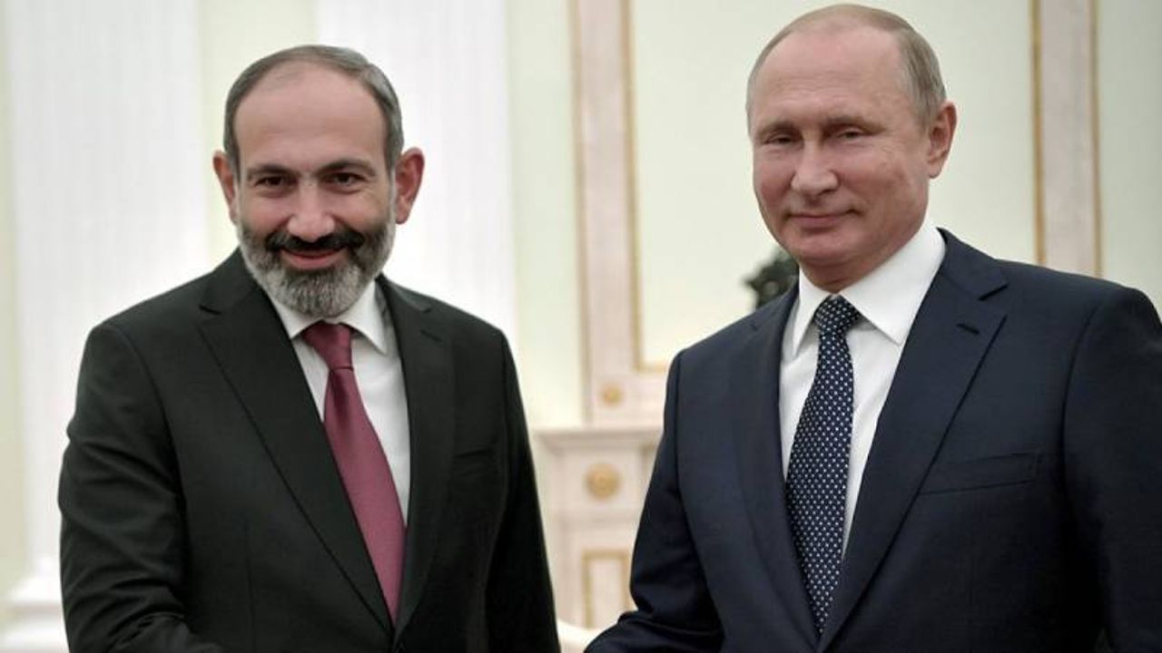 Putin: Ermenistan, Dağlık Karabağ'daki Azerbaycan egemenliğini fiilen kabul etti