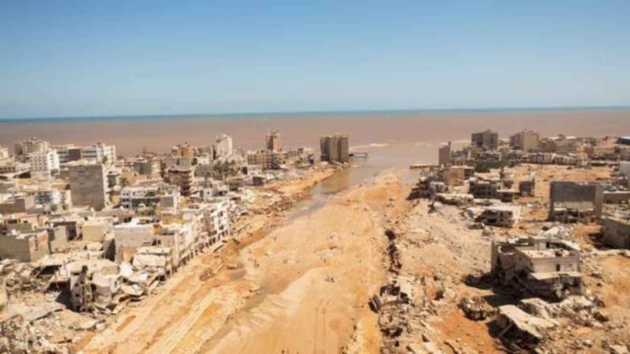 Libya'nın doğusundaki hükümet, selin en çok etkilediği Derne'de karantina uygulayacak