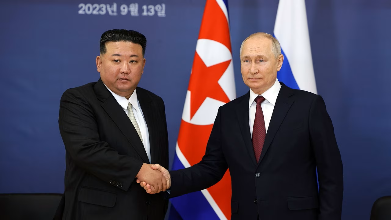 Putin ve Kim Jong-un, birbirlerine tüfek hediye etti