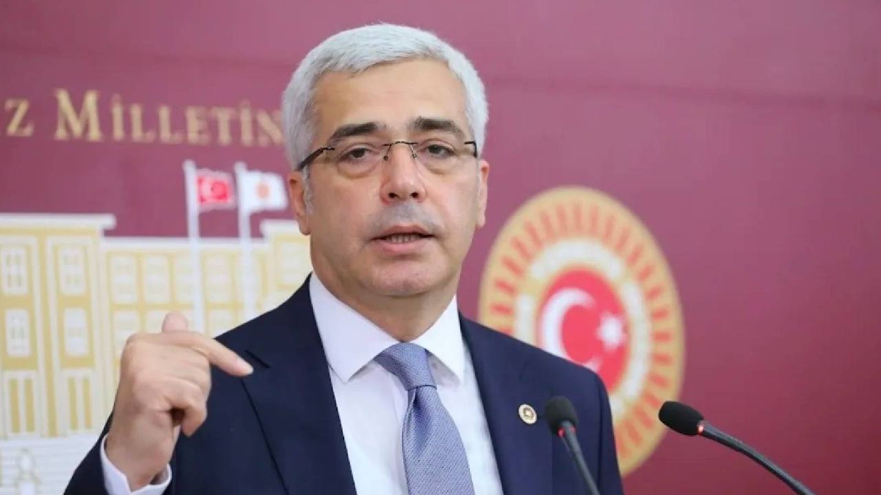 Demokrat Parti İzmir Büyükşehir Belediye Başkan adayının Salih Uzun olduğu iddia edildi