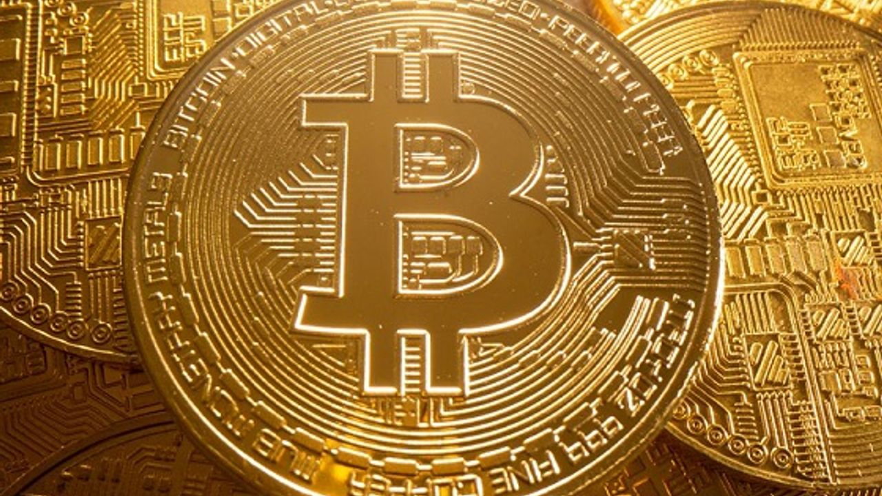 Bitcoin tarihi zirvesine yaklaşıyor: Piyasa değeri Meta'ya yaklaştı
