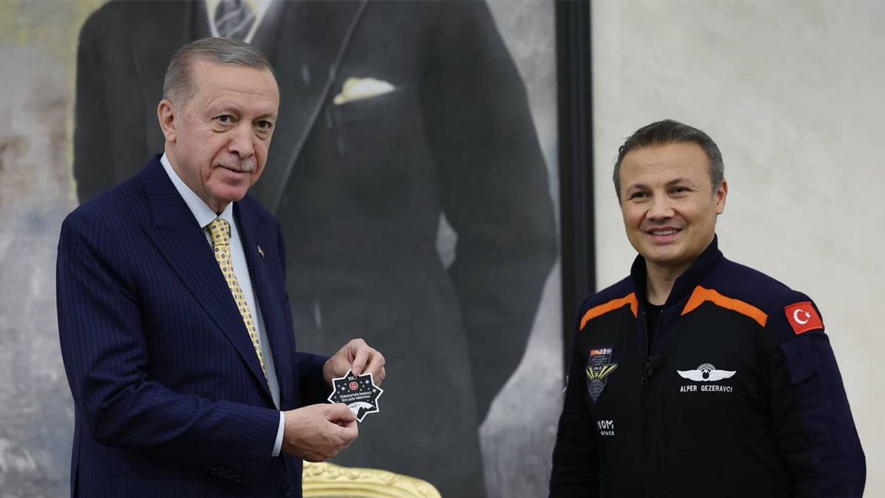 Erdoğan, Alper Gezeravcı'yı Türkiye Uzay Ajansı'na atandı