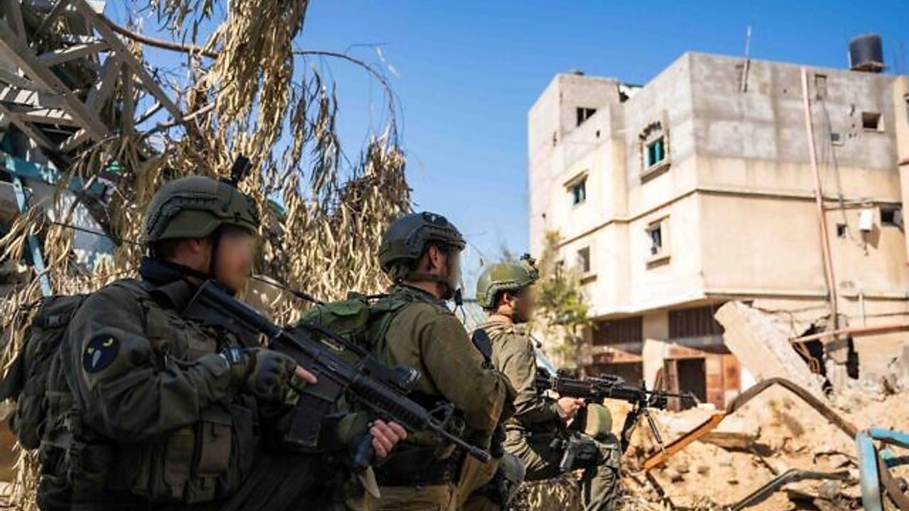 Fehmi Koru: İsrail Gazze’de nihai saldırıya hazır; uluslararası camia ve Adalet Divanı dişini göstermezse etnik temizlik başlayacak