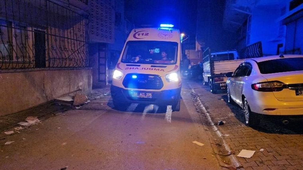 Adana'da akrabalar arasında silahlı çatışma çıktı: Yaralılar var!