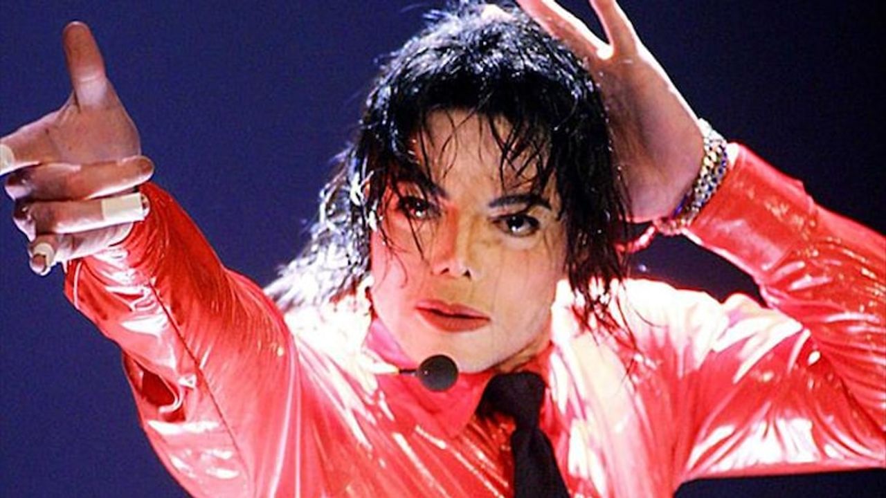 Michael Jackson, ölümünden sonra da para basmaya devam ediyor