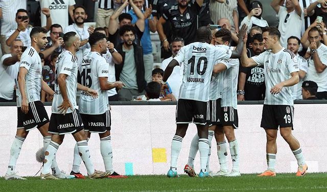 Beşiktaş-Adana Demirspor maçında ilk 11'ler belli oldu