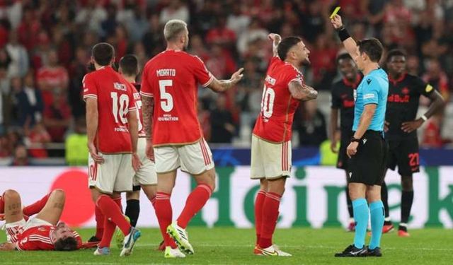 Benfica Teknik Direktörü Roger Schmidt'ten Halil Umut Meler'e tepki!