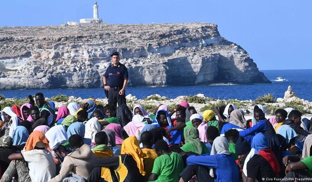 İtalya'dan göçle mücadele hamlesi: 5 bin euro depozito