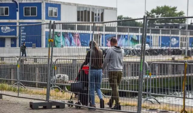 Hollanda: Günde 250 kişinin iltica başvurusu yaptığı ülkede sığınma merkezlerinde yer kalmadı