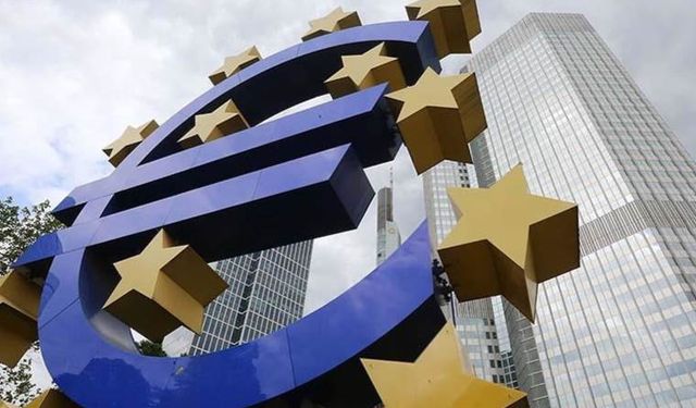 Euro Bölgesi'nde kamu borcunun GSYH'ye oranı yüzde 89,9 oldu