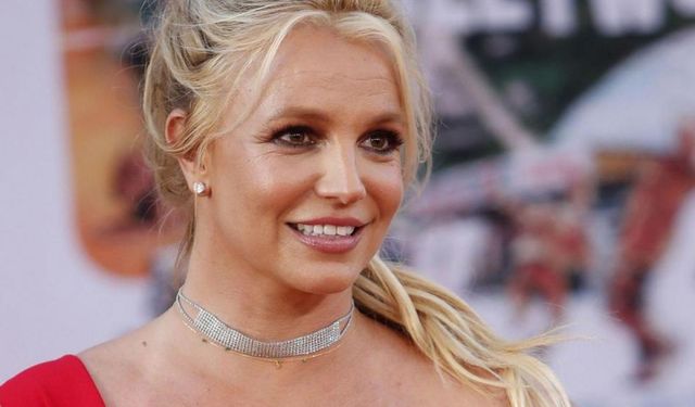 Britney Spears’tan eski sevgilisine zeytin dalı