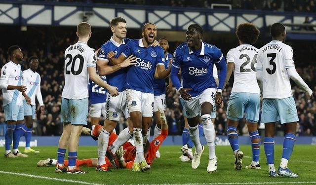Everton sahasında geriden geldi, beraberlikle yetindi!