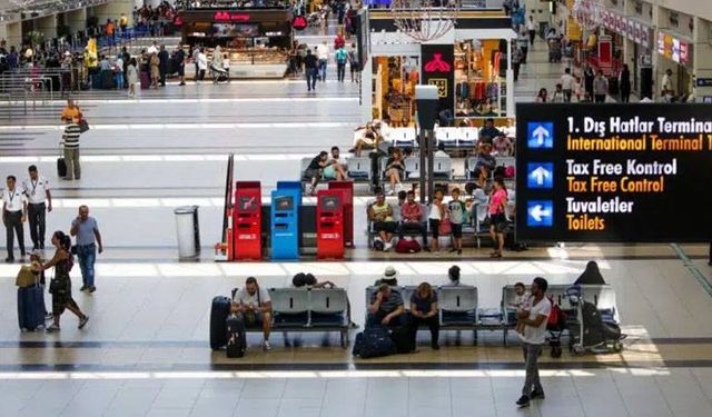 Antalya Havalimanı'nda skandal: Binlerce şüpheli bavul, kontrol edilmeden dünyanın farklı noktalarına gönderildi