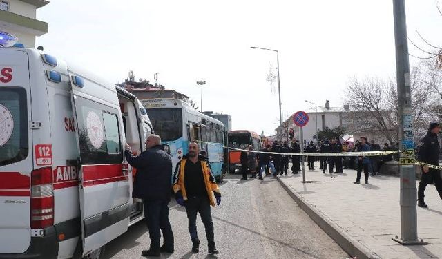 Erzurum'da feci kaza... 3 araç birbirine girdi: Çok sayıda yaralı var!