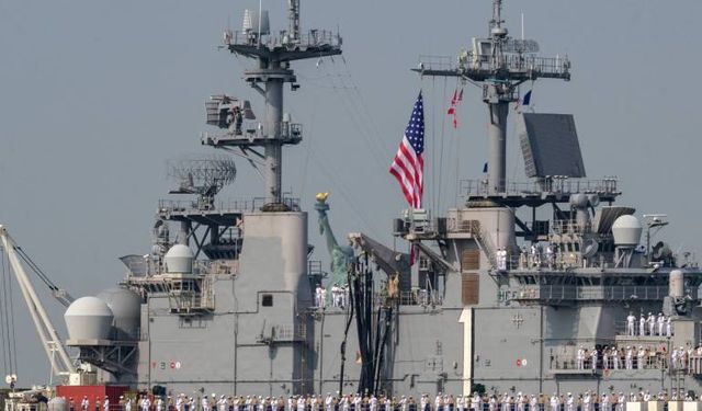 Pentagon, Orta Doğu'ya ilave savaş uçakları ve gemiler gönderiyor