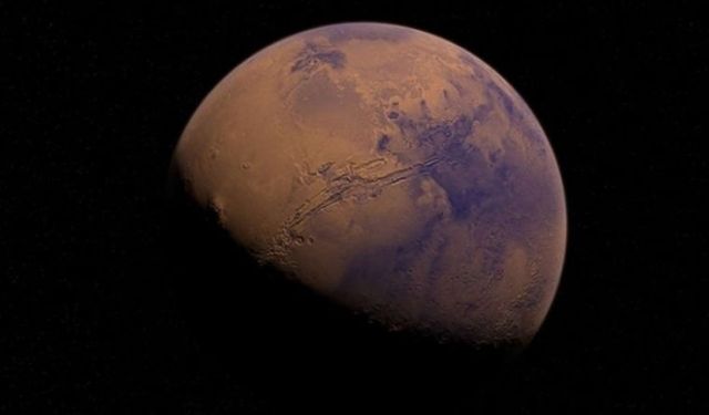 Mars'a öncekilerden 5 kat fazla göktaşı düşmüş olabilir