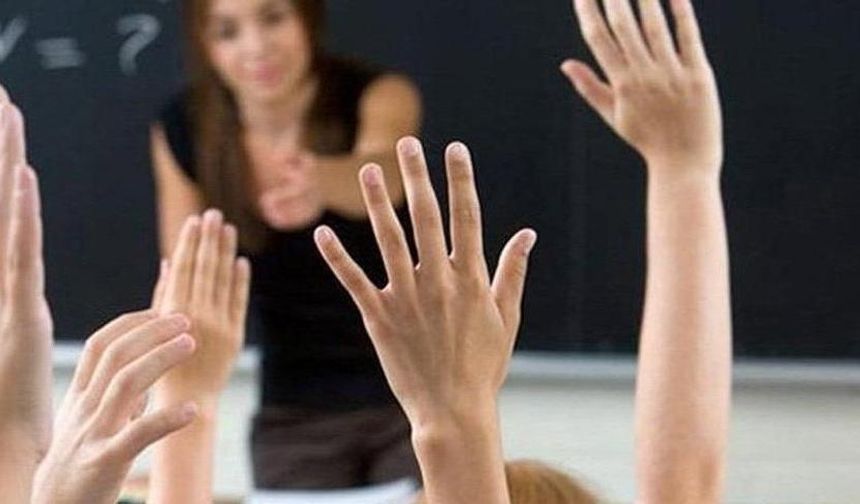 Öğretmenler Günü mesajları: En güzel, anlamlı ve duygusal sözler…