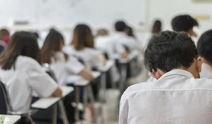 Sınıf geçmede yeni düzenleme: Türkçe ortalaması 70 olmayan geçemeyecek