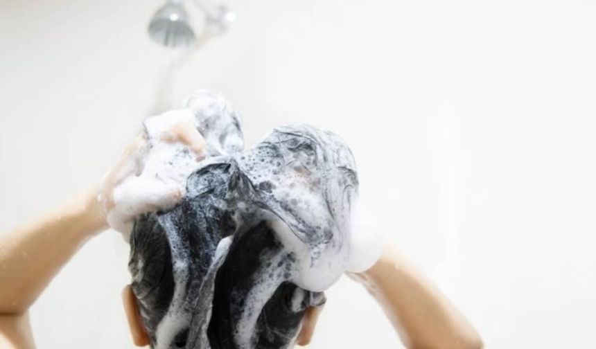 Erkekler bunu sakın yapmayın: Duşta uzak durmanız gereken 10 alışkanlık...